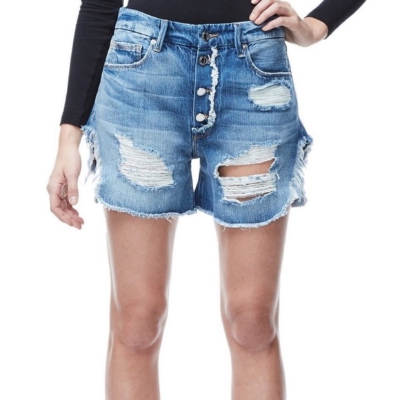 Good American Distressed Boyfriend Shorts 2/26 - Picture 1 of 8